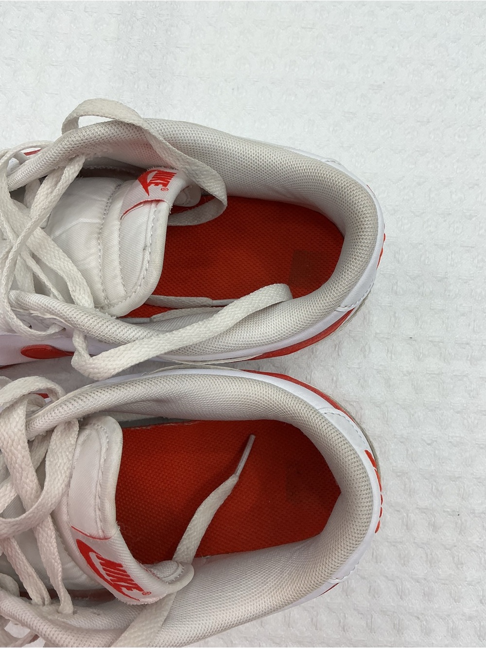 Nike White and Red Low-Top Athletic Sneakers - Picture 2 of 15